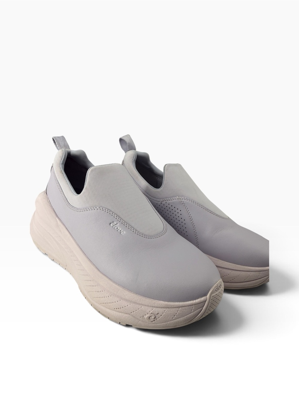 Clove Water Repellent Slip-On Low Profile Sneaker Ona Pastel Blue Lavender 6.5